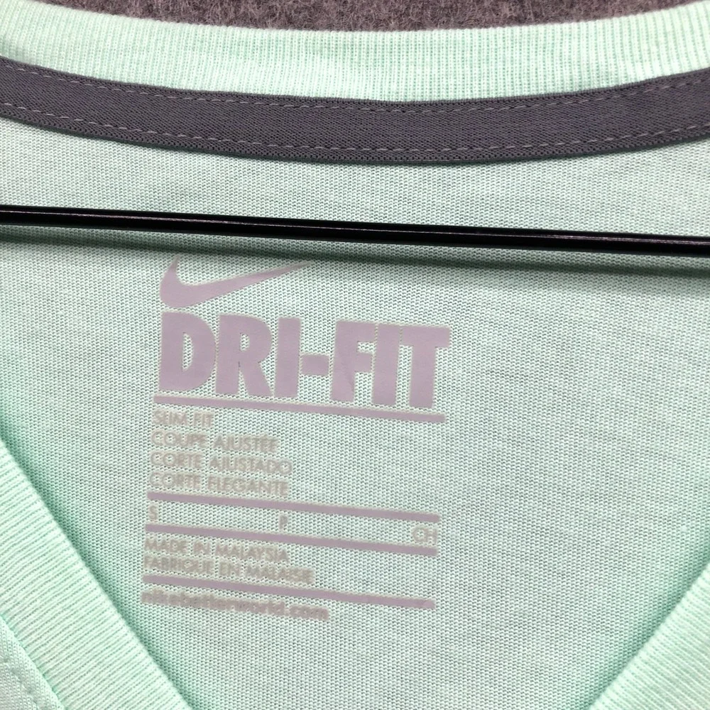 Nike Dri-FIT V-Neck T-Shirt Womens Small Mint Green Cotton Blend Activewear Slim